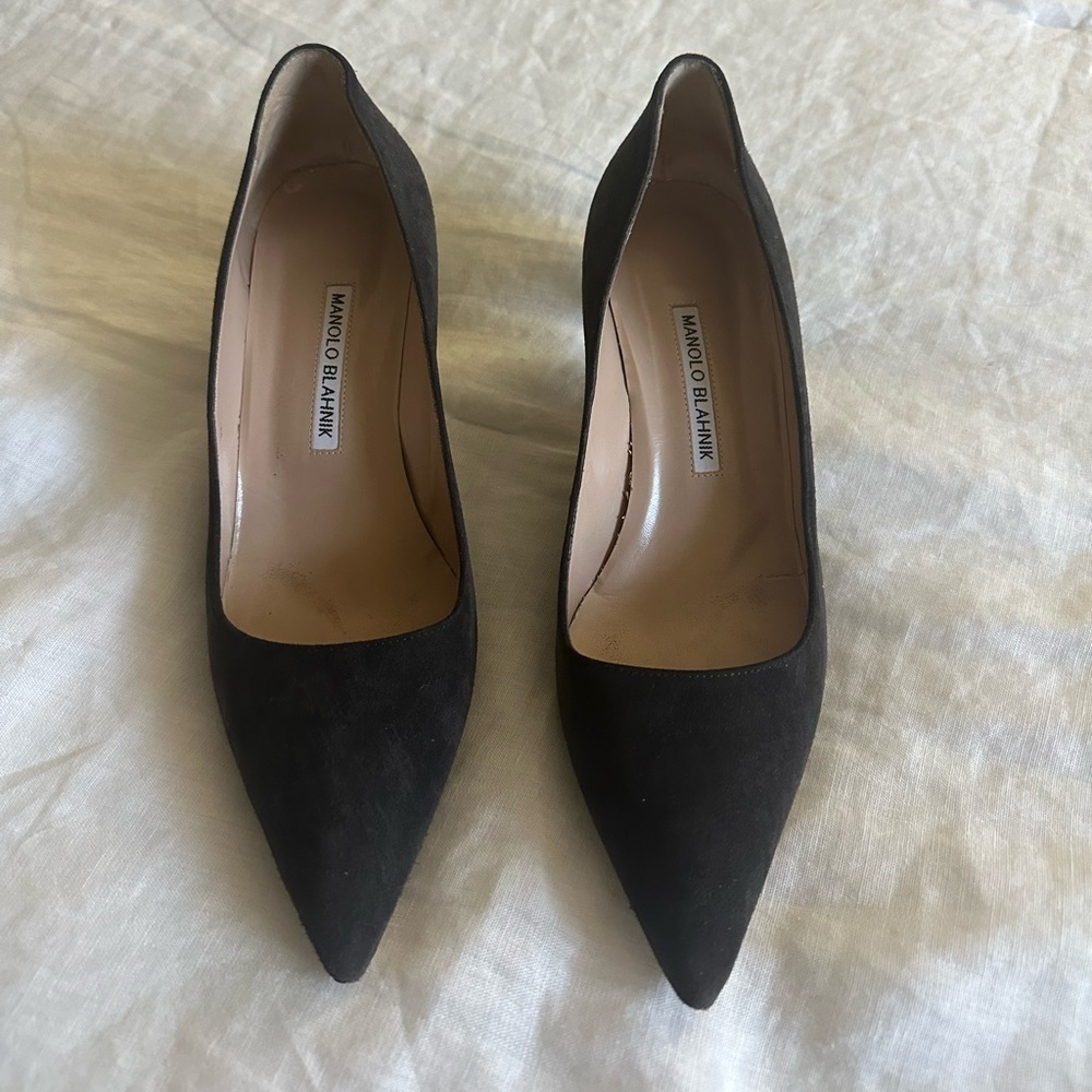 Manolo Blahnik Suede Pumps